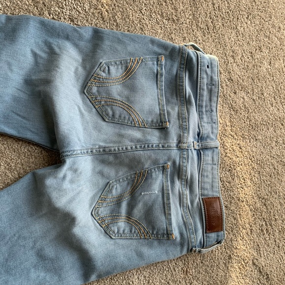Hollister Jeans - Picture 2 of 3